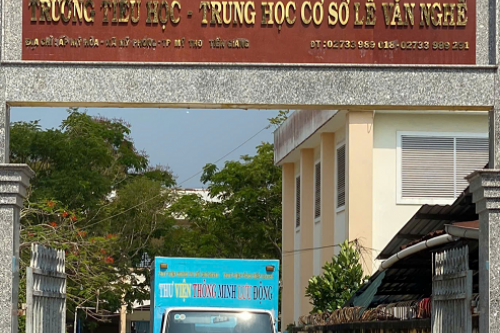 Chuyến xe Thư viện thông minh lưu động ngày 19/3/2025 tại Trường Tiểu học & Trung học cơ sở Lê Văn Nghề, Thành phố Mỹ Tho